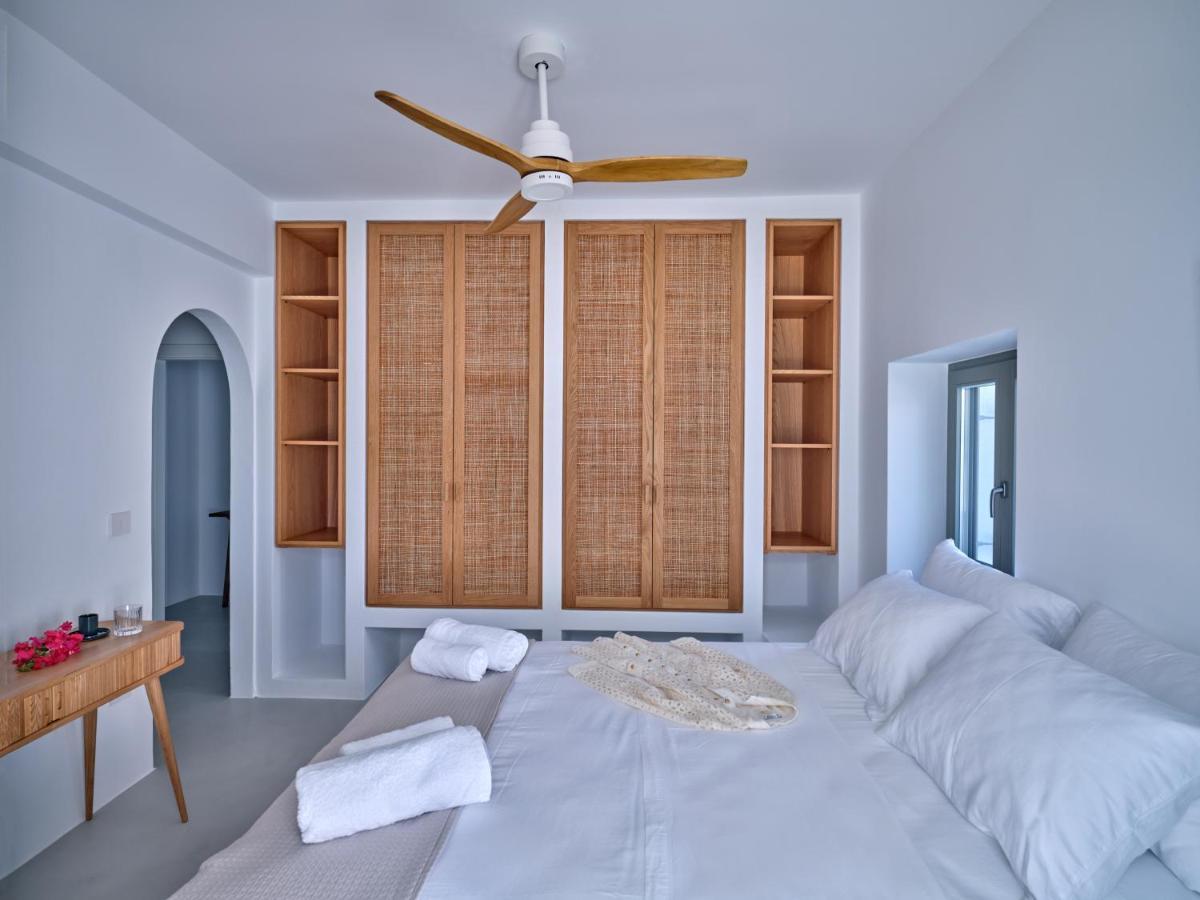 Siora Of Paros - Ammiralis & Castelis Villa Náousa Exteriör bild