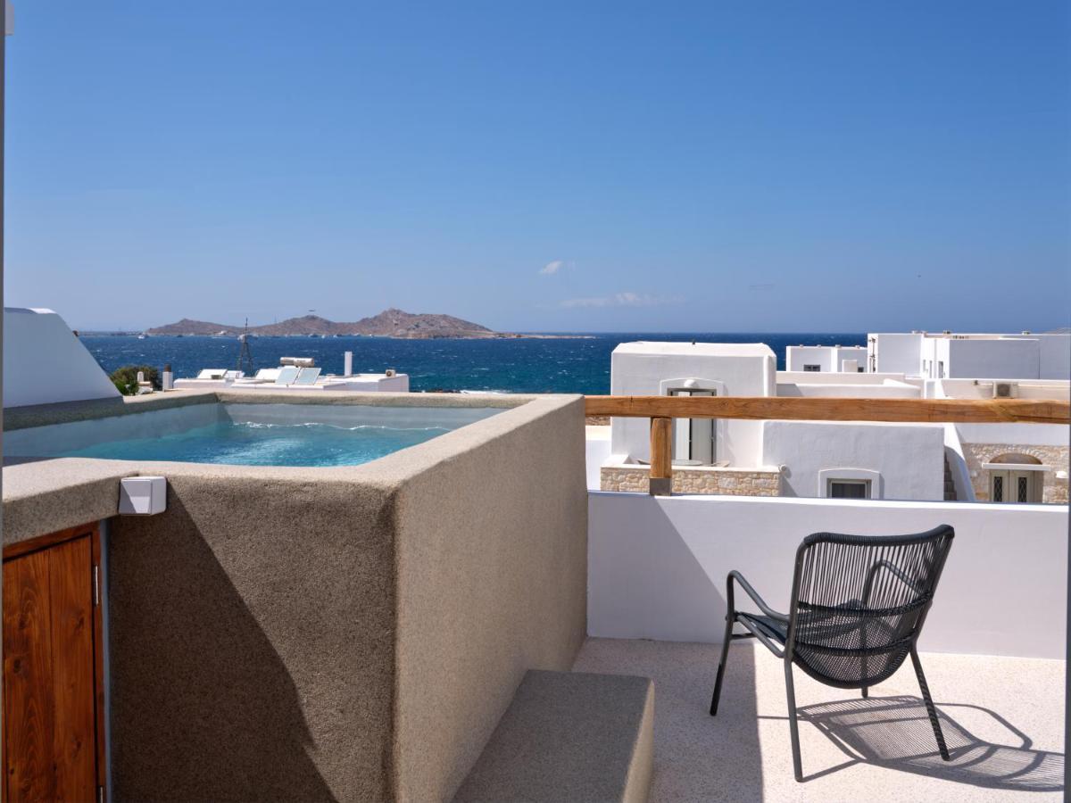 Siora Of Paros - Ammiralis & Castelis Villa Náousa Exteriör bild